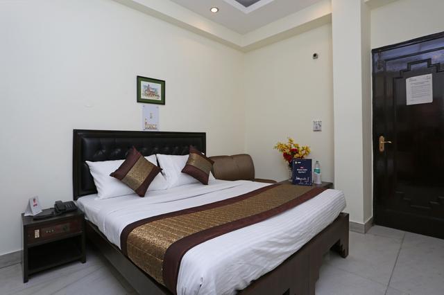Hotel City Castle Delhi Zewnętrze zdjęcie