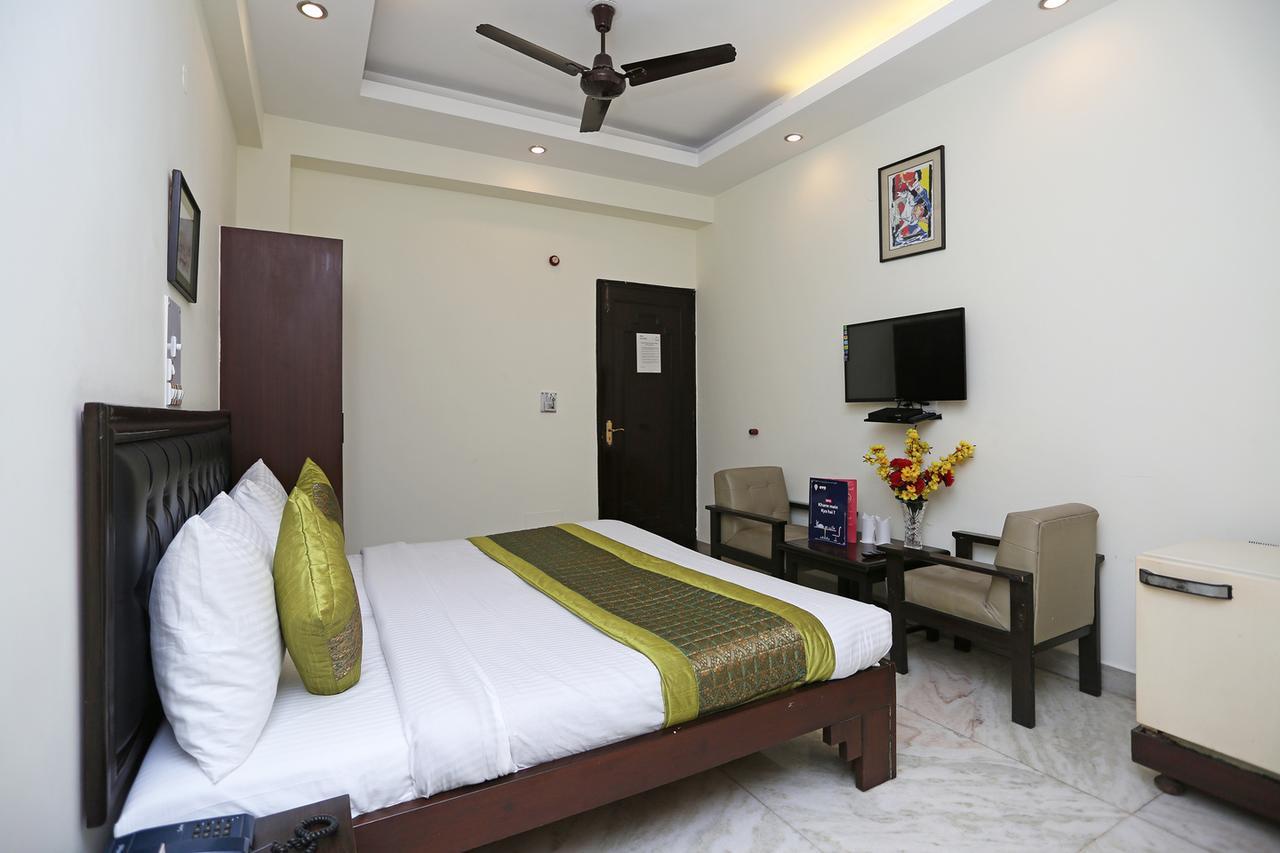 Hotel City Castle Delhi Zewnętrze zdjęcie