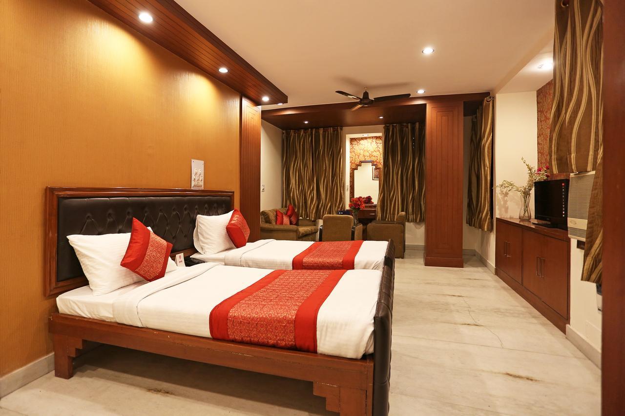 Hotel City Castle Delhi Zewnętrze zdjęcie